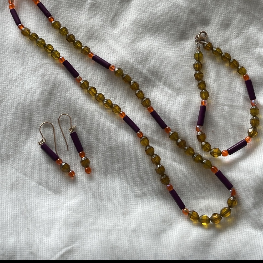 Elegant Hand crafted Beaded Jewelry Set in Gold and Purple and orange